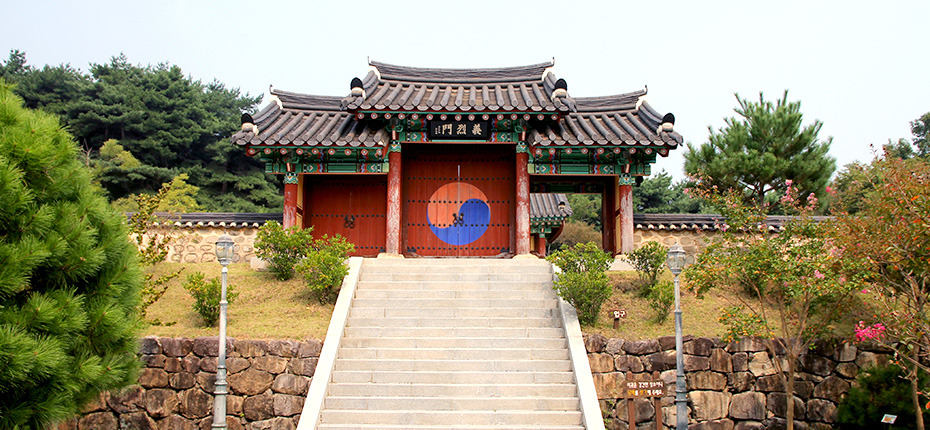 일강 김철 선생을 기리는 사당(구봉사)