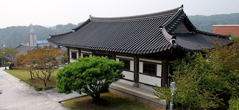 독립운동관에서 바라본 수양관의 모습