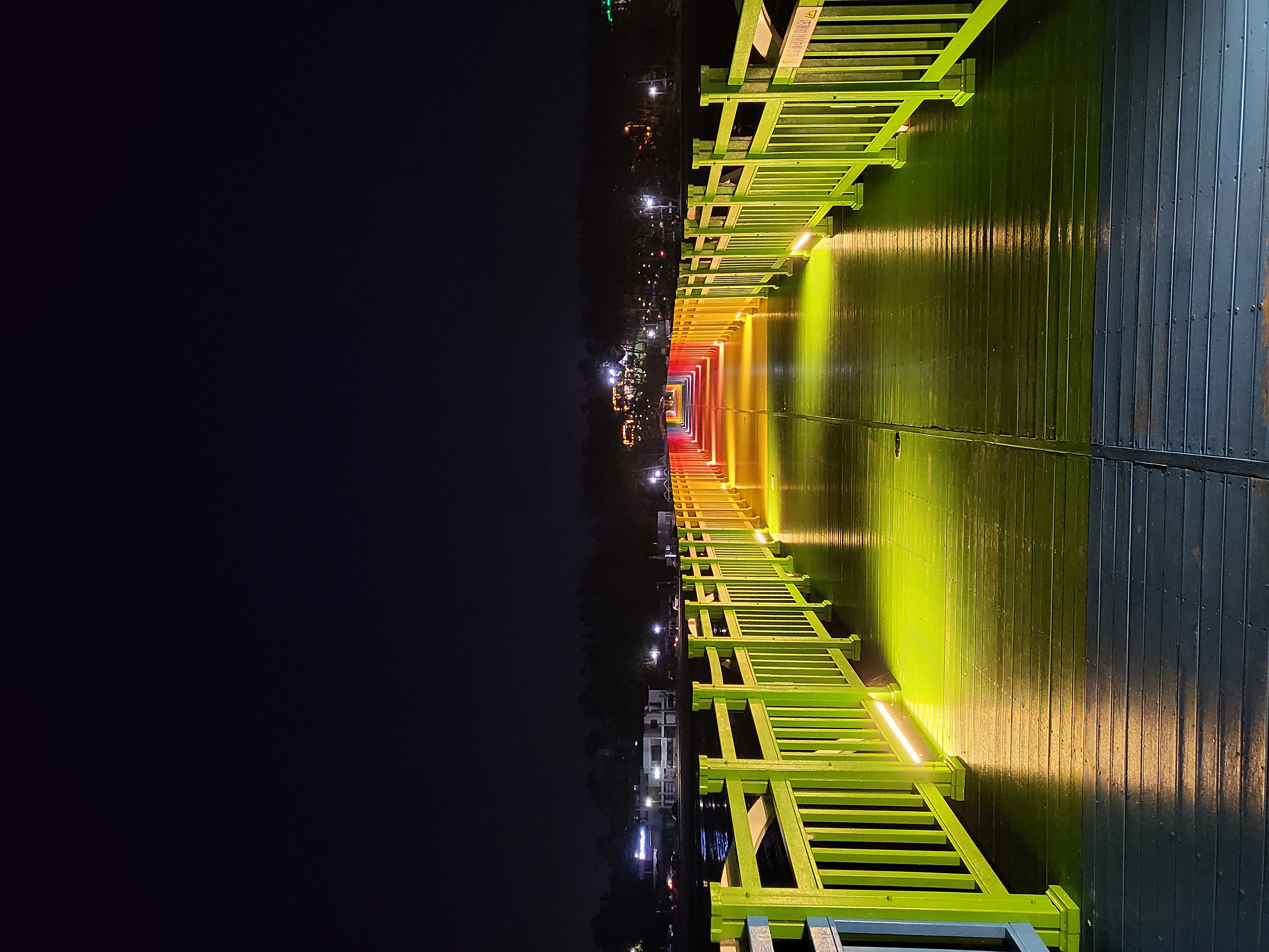 예쁜 무지개 다리