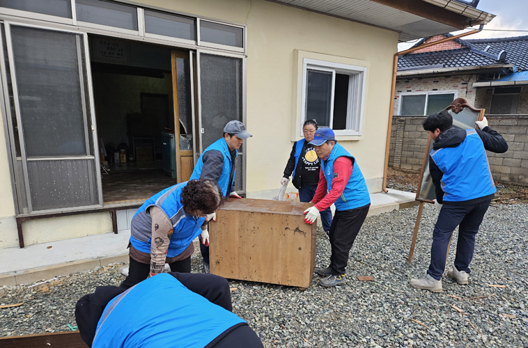 함평군 월야면 복지기동대, 겨울철 취약계층 주거환경 집중 정비