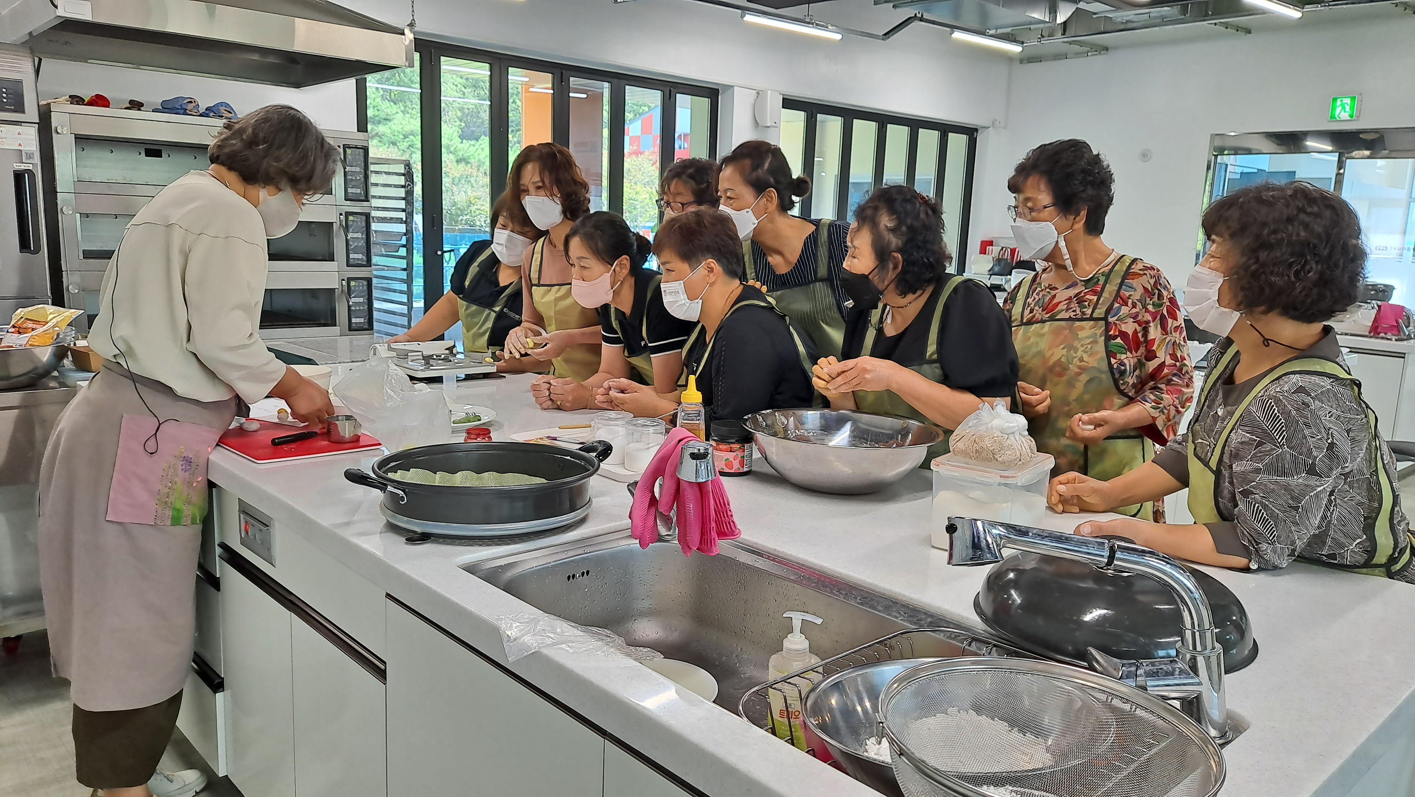 우리음식연구회 ‘꽃송편 만들기’
