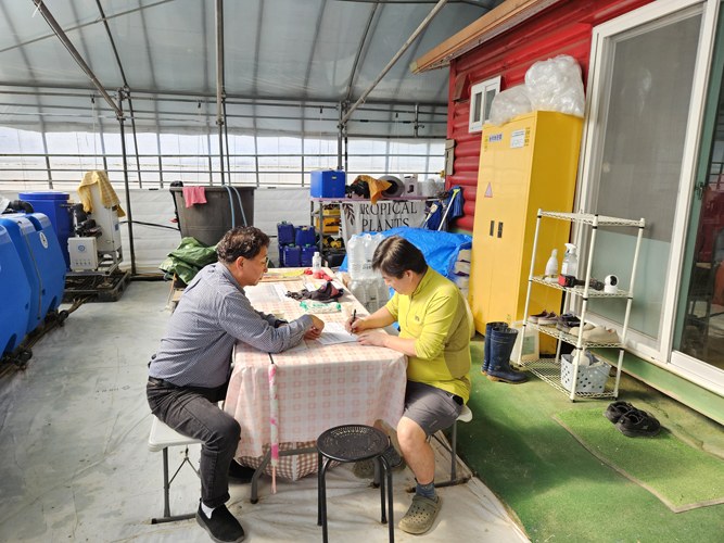 함평군, 딸기 스마트팜 육성 앞장…농가소득 향상 효과 톡톡
