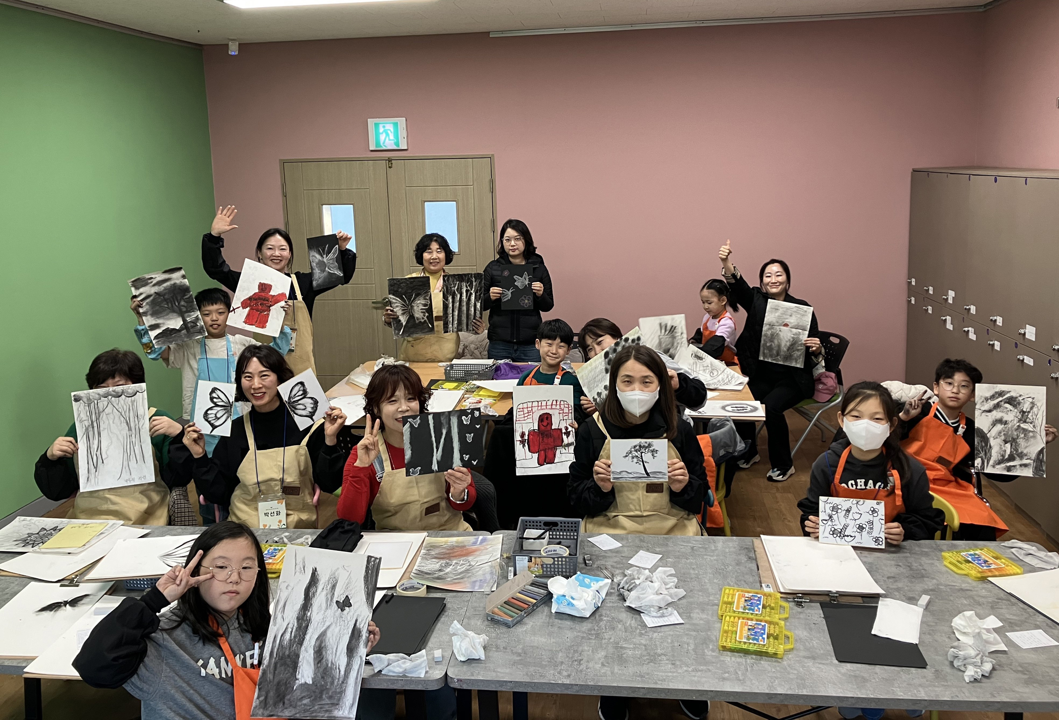 “작가와 함께하는 미술 시간”…함평군립미술관, 전시 연계 교육프로그램 ‘인기’