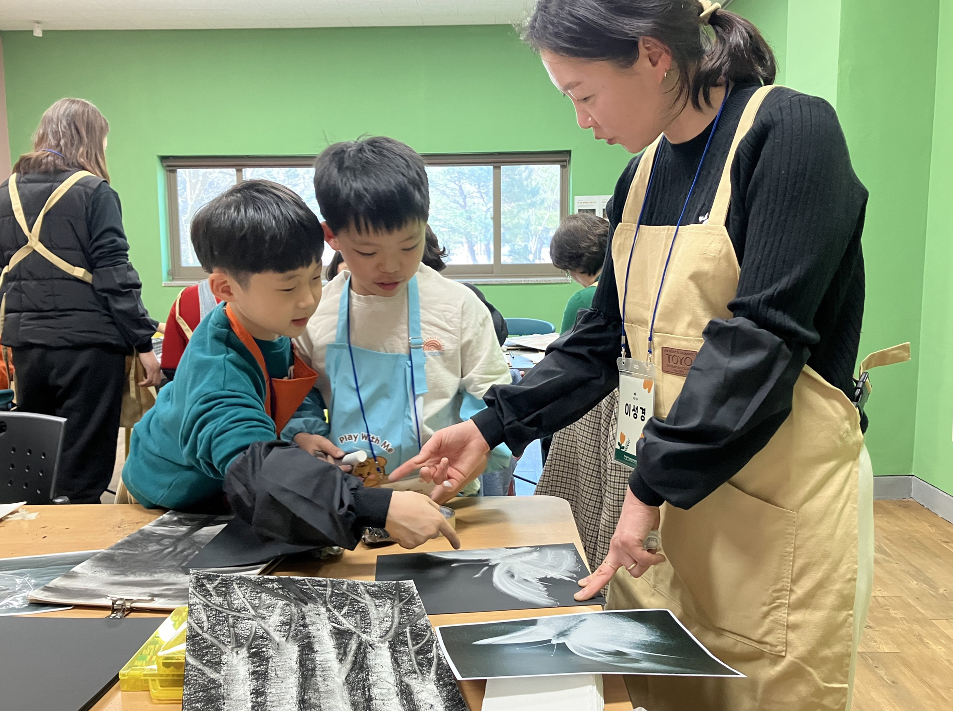 “작가와 함께하는 미술 시간”…함평군립미술관, 전시 연계 교육프로그램 ‘인기’