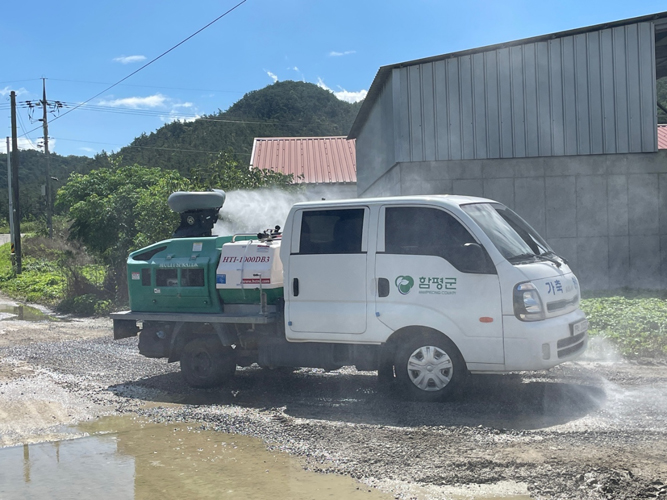 함평군, 침수 축산농가에 긴급 방역…가축 전염병 차단 총력