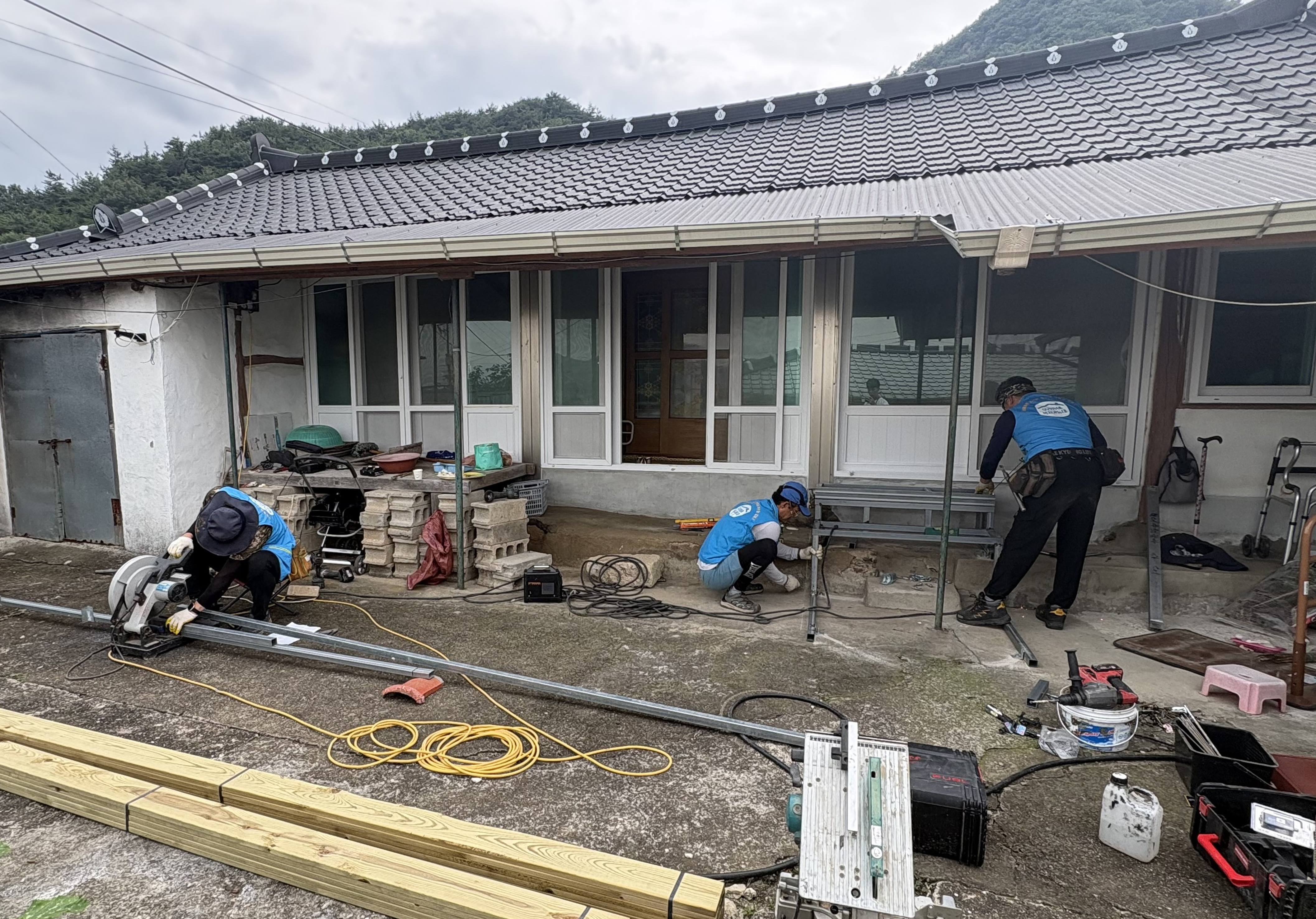 함평군 학교면 복지기동대, 취약계층 맞춤형 주거환경 개선 지원