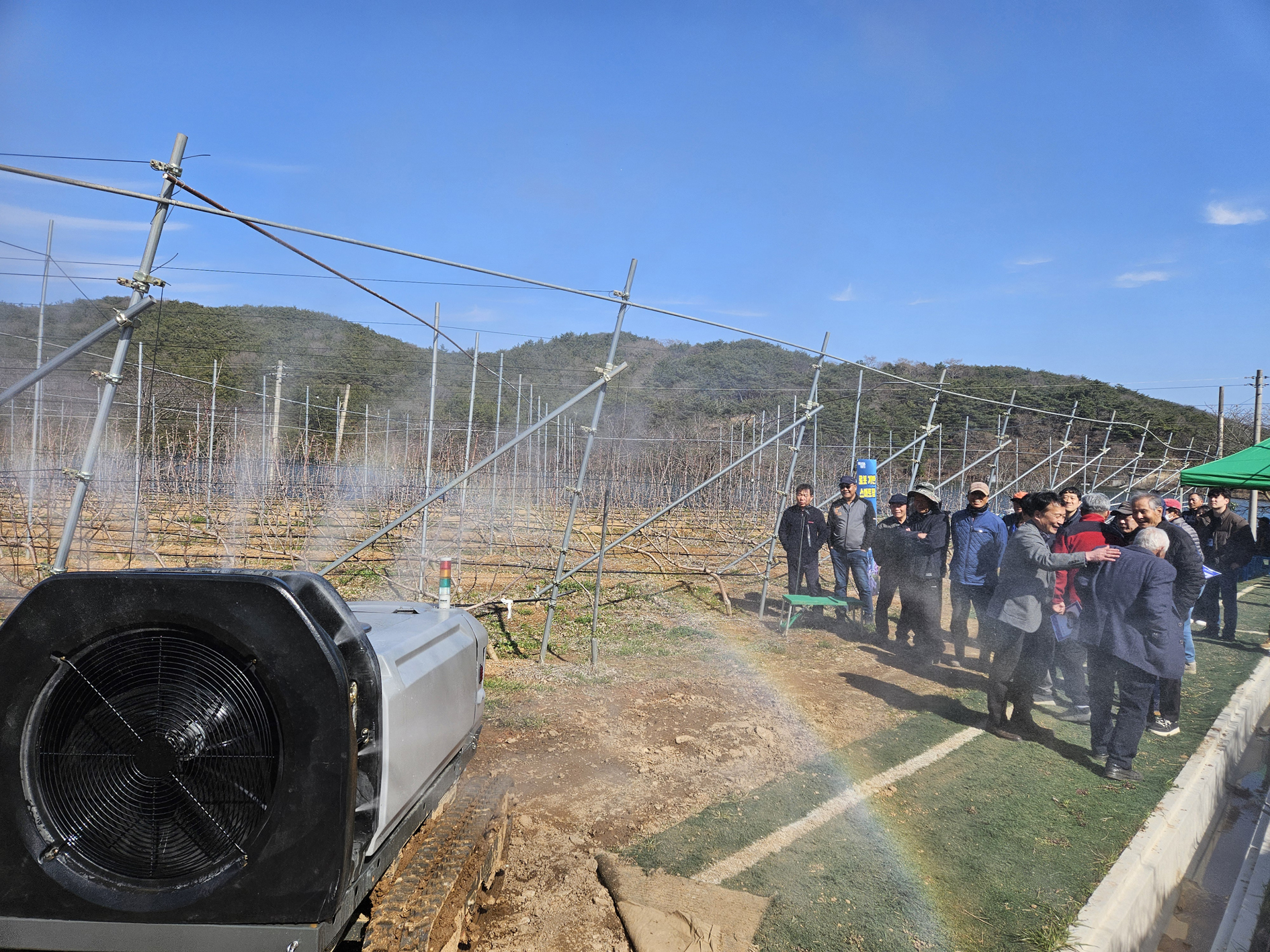 “사람 없이 방제한다” 함평군, 인공지능(AI) 자율주행 농업로봇 연시회 성료
