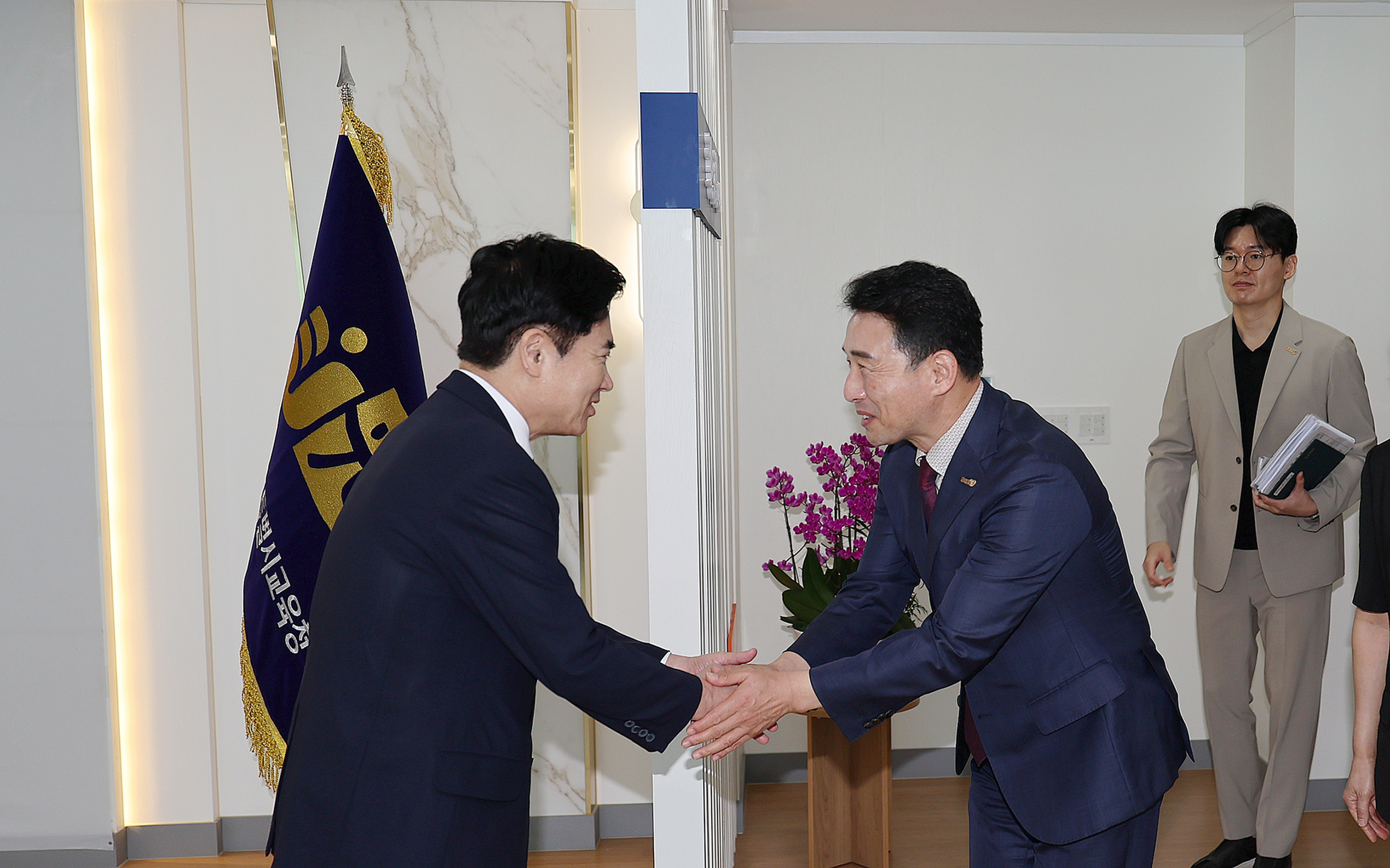 이남오 함평군수, 김대중 교육감 만나 함평 교육의 새 길 모색